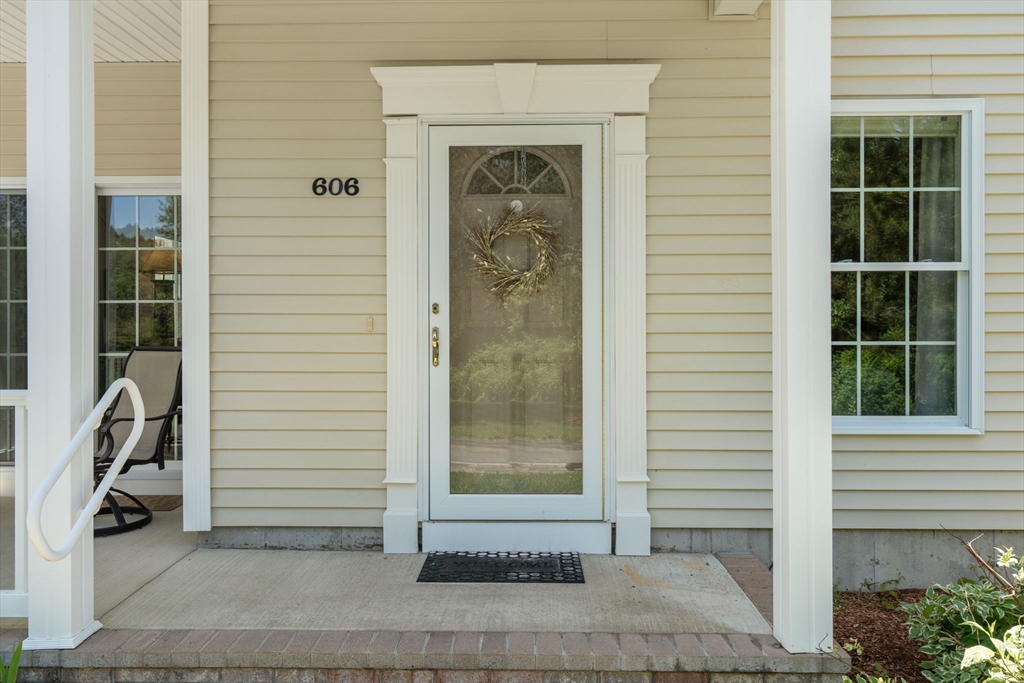 606 Autumn Ridge Dr # 606