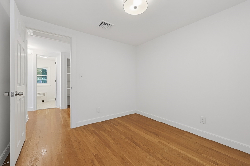 36 Grandview Ave