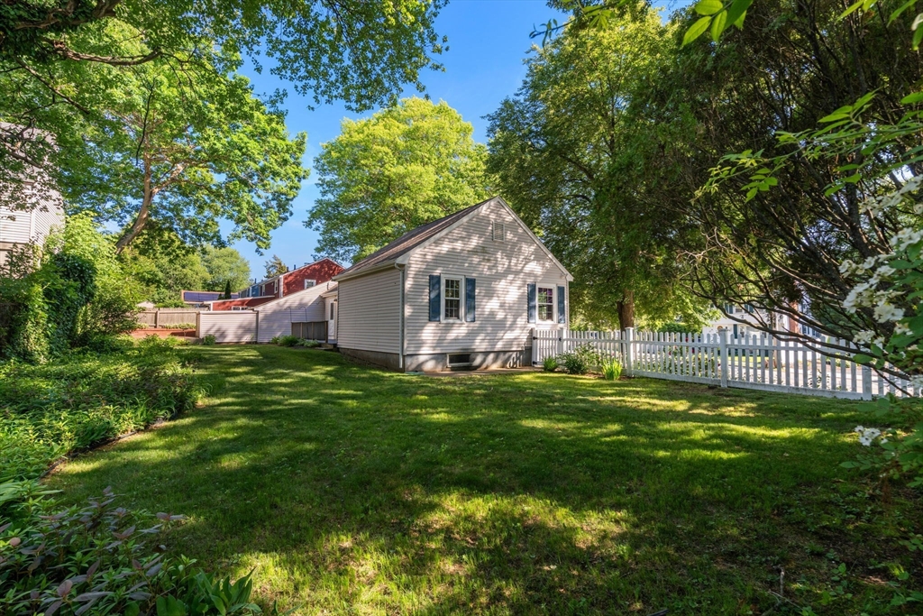 66 Sprague Street