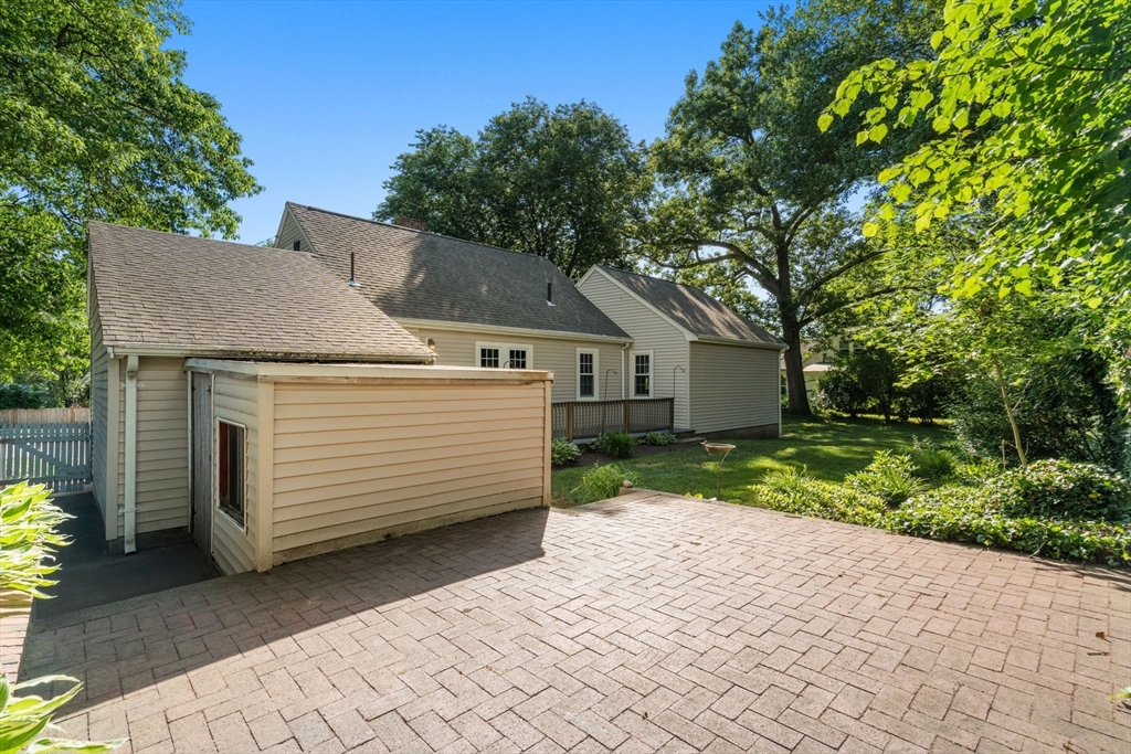 66 Sprague Street