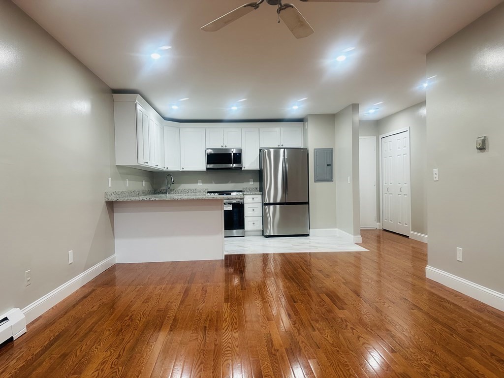 195 Independence Ave # 143