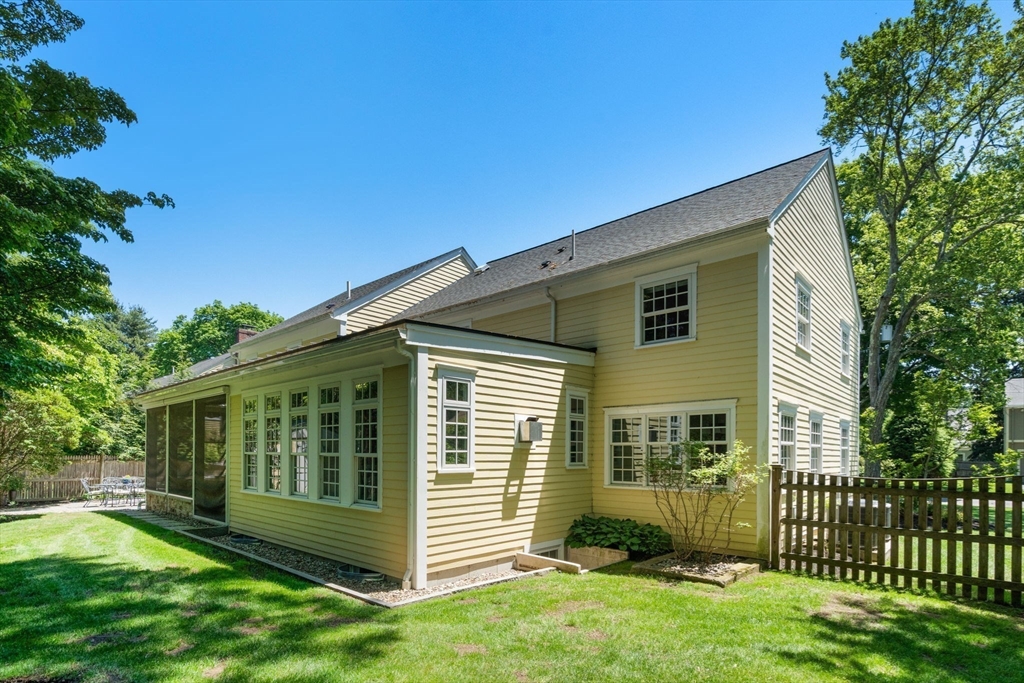 10 Auburn Rd
