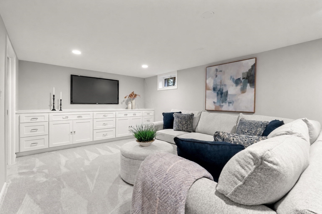 27 Oriole Road