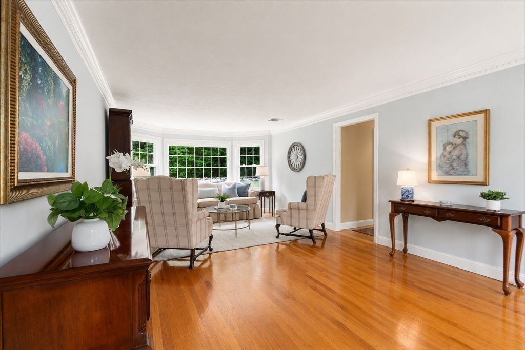 27 Oriole Road
