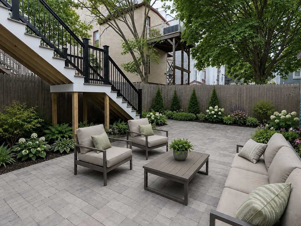 164 Dorchester St # 2