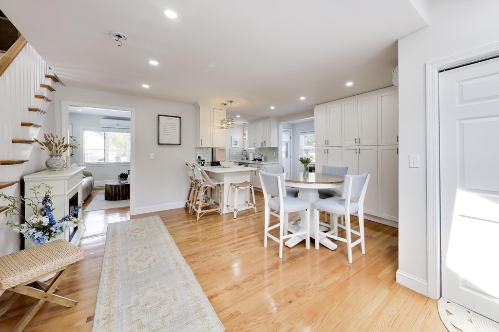 405 Whiting Ave