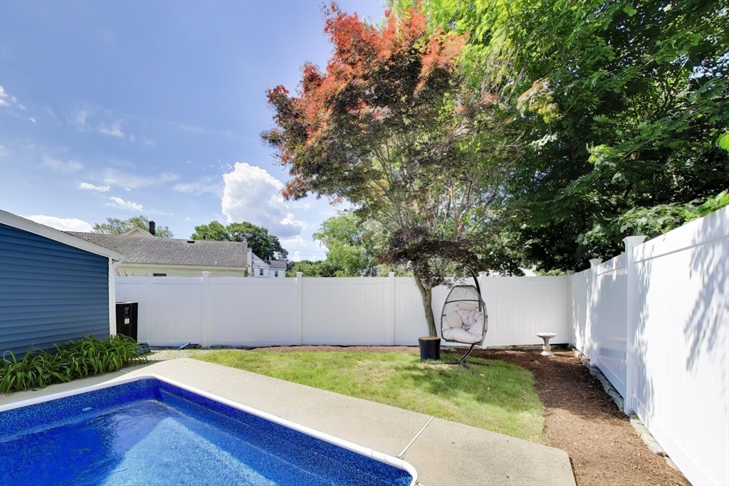 405 Whiting Ave