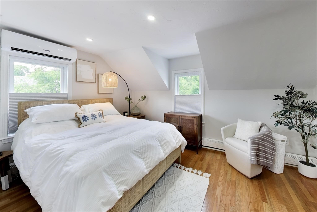 405 Whiting Ave