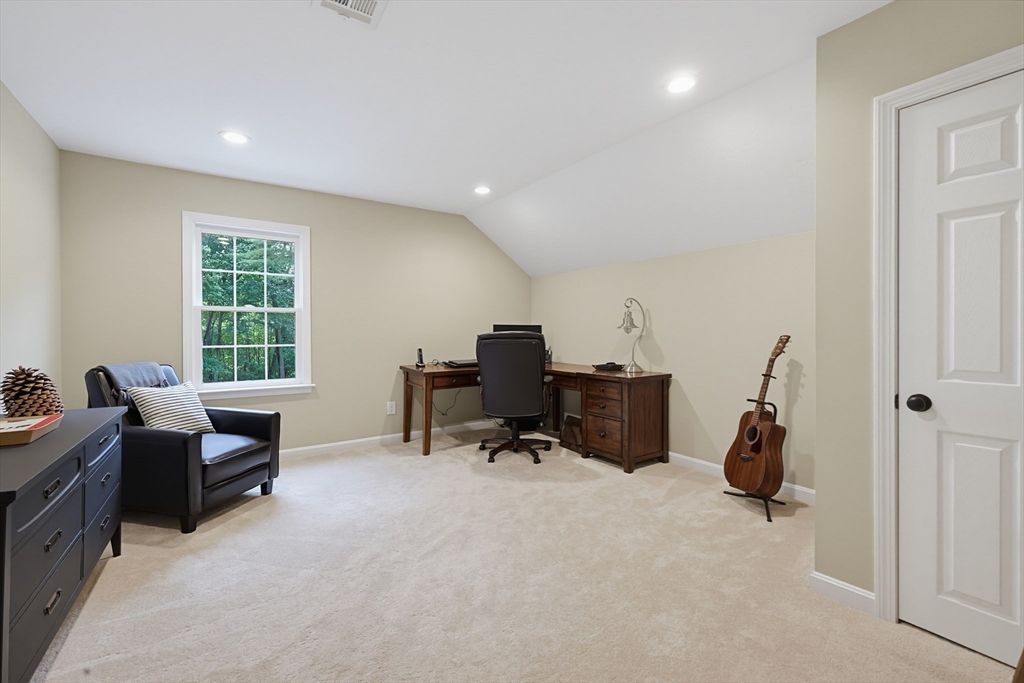 15 Applewood Rd