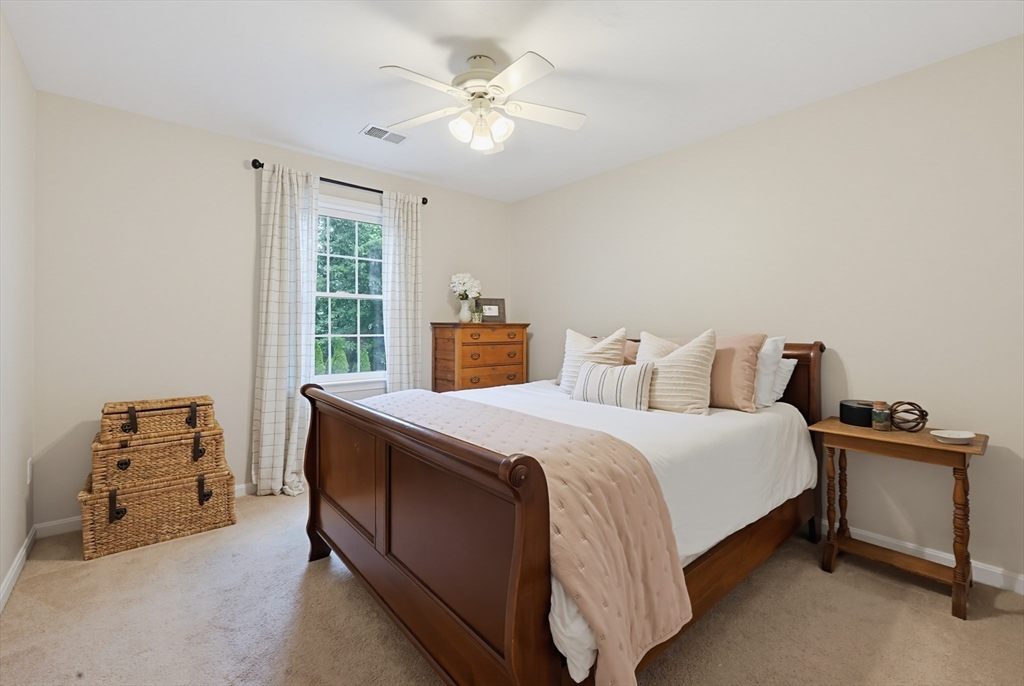 15 Applewood Rd