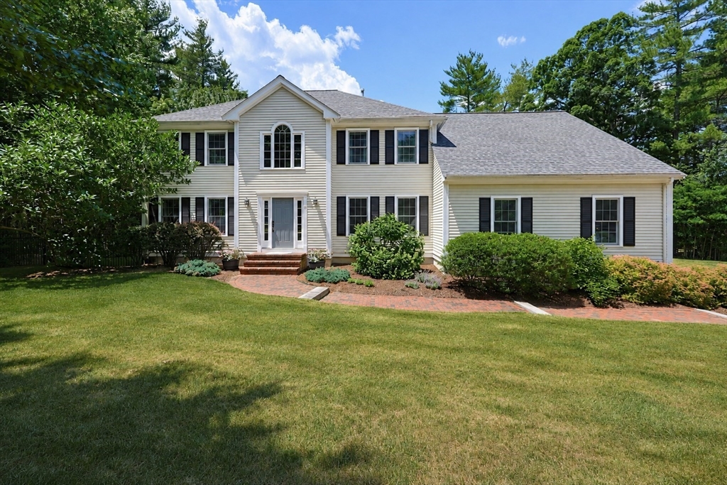 15 Applewood Rd