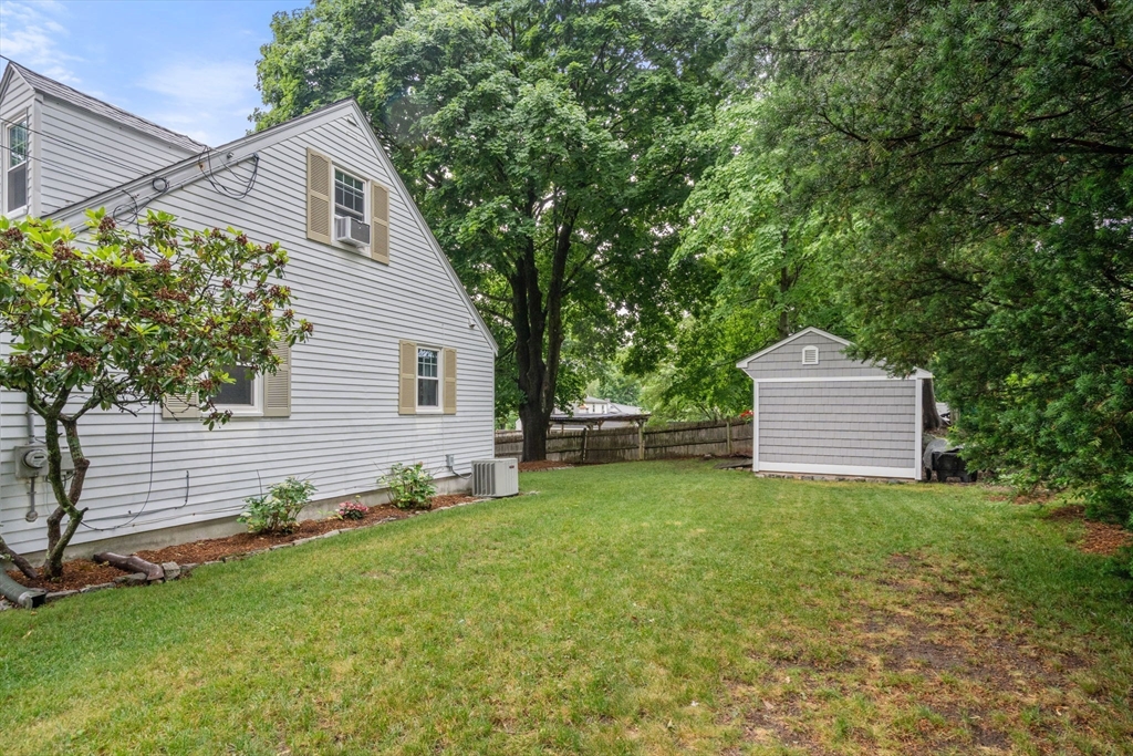 29 Laurel Street
