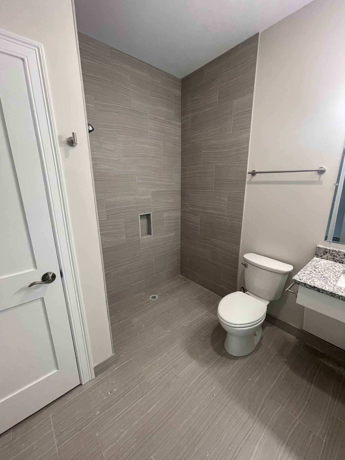 240 Main # 302