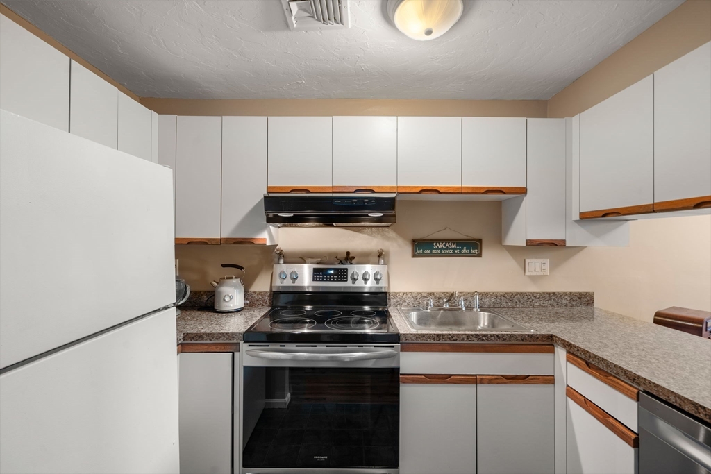 280 Village Street # 2 Unit: D 2