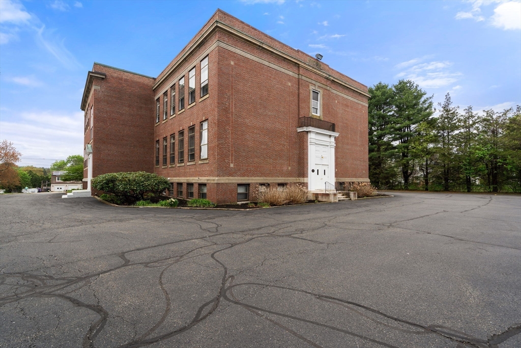 280 Village Street # 2 Unit: D 2