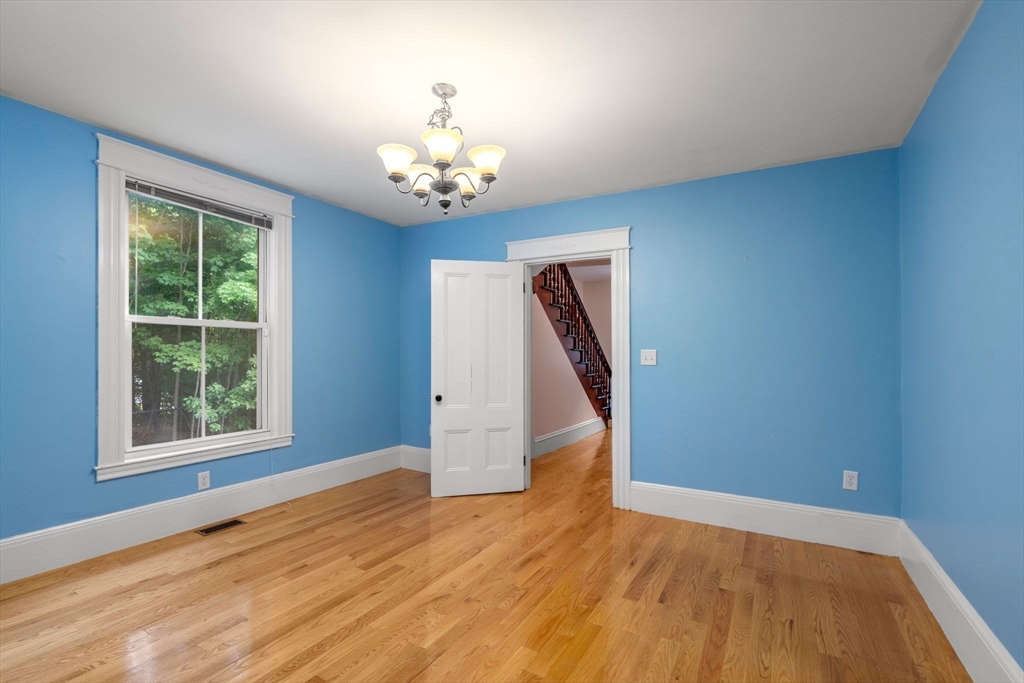 290 Walnut Street