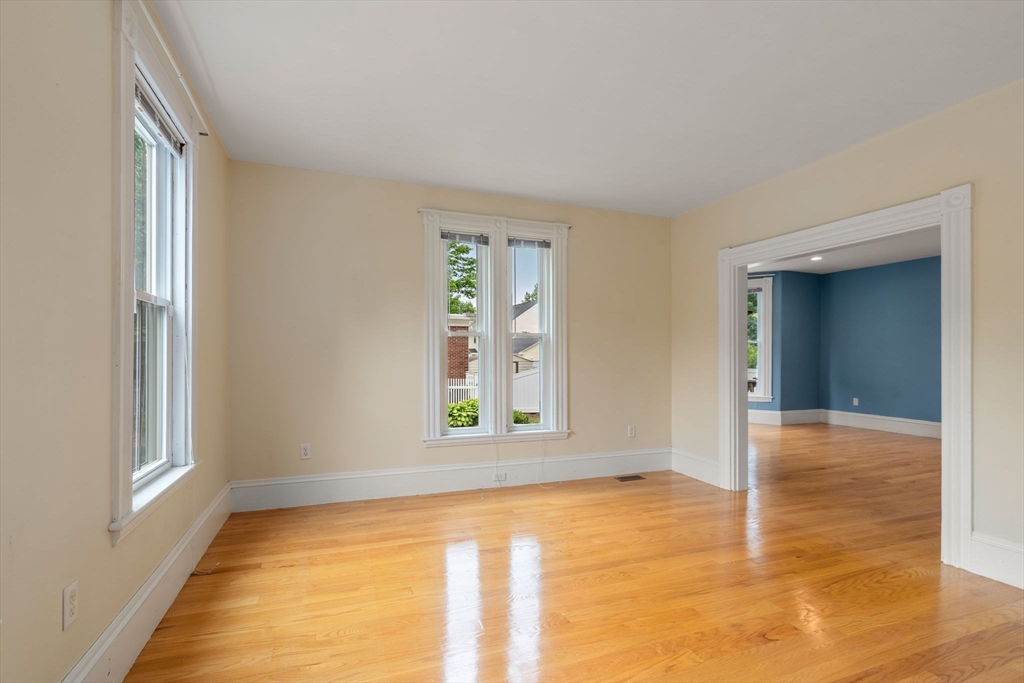 290 Walnut Street