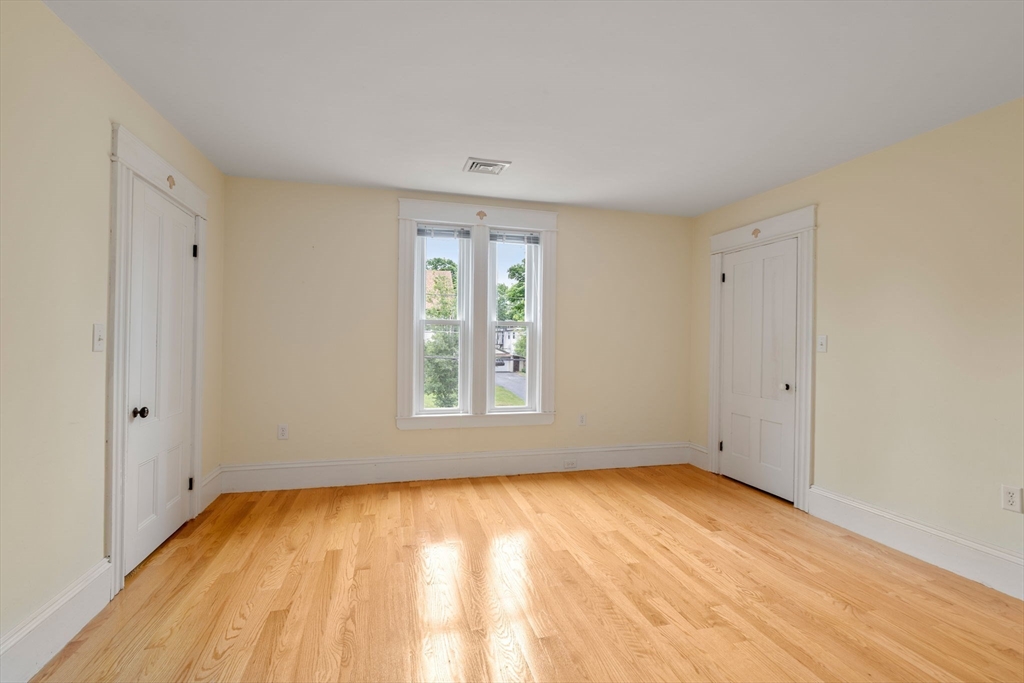 290 Walnut Street