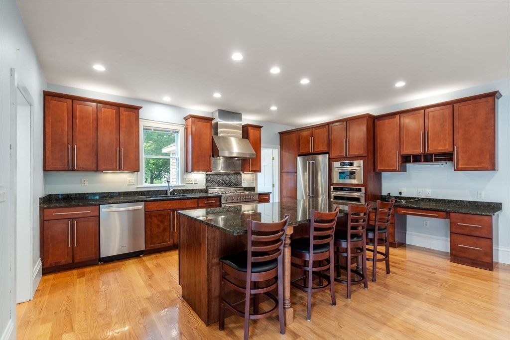 290 Walnut Street