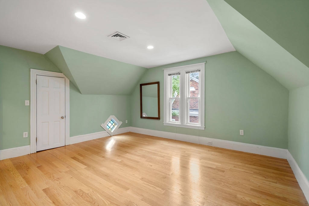 290 Walnut Street