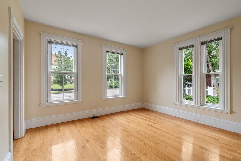 290 Walnut Street