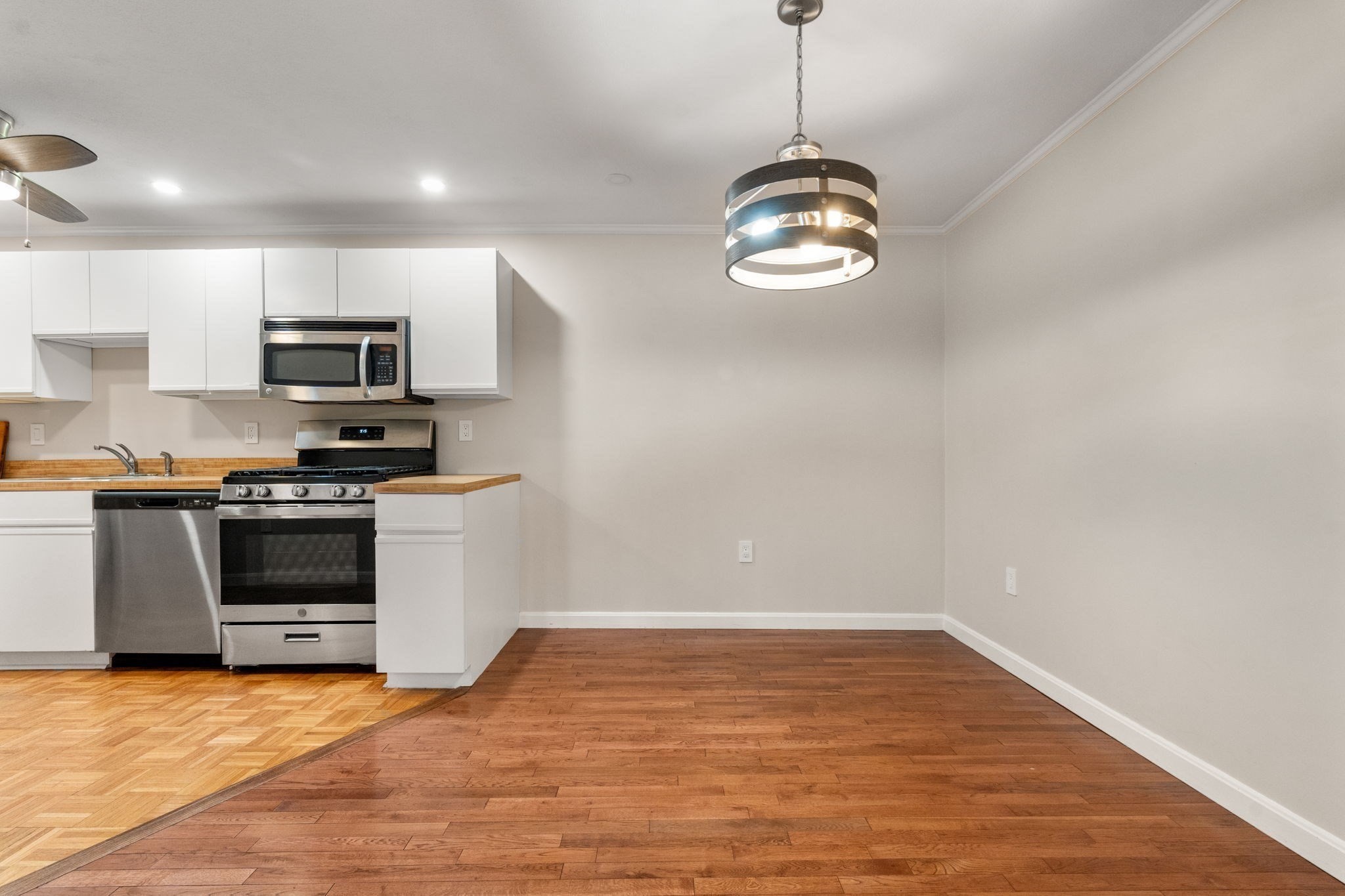 1216 Vfw Pkwy # 40