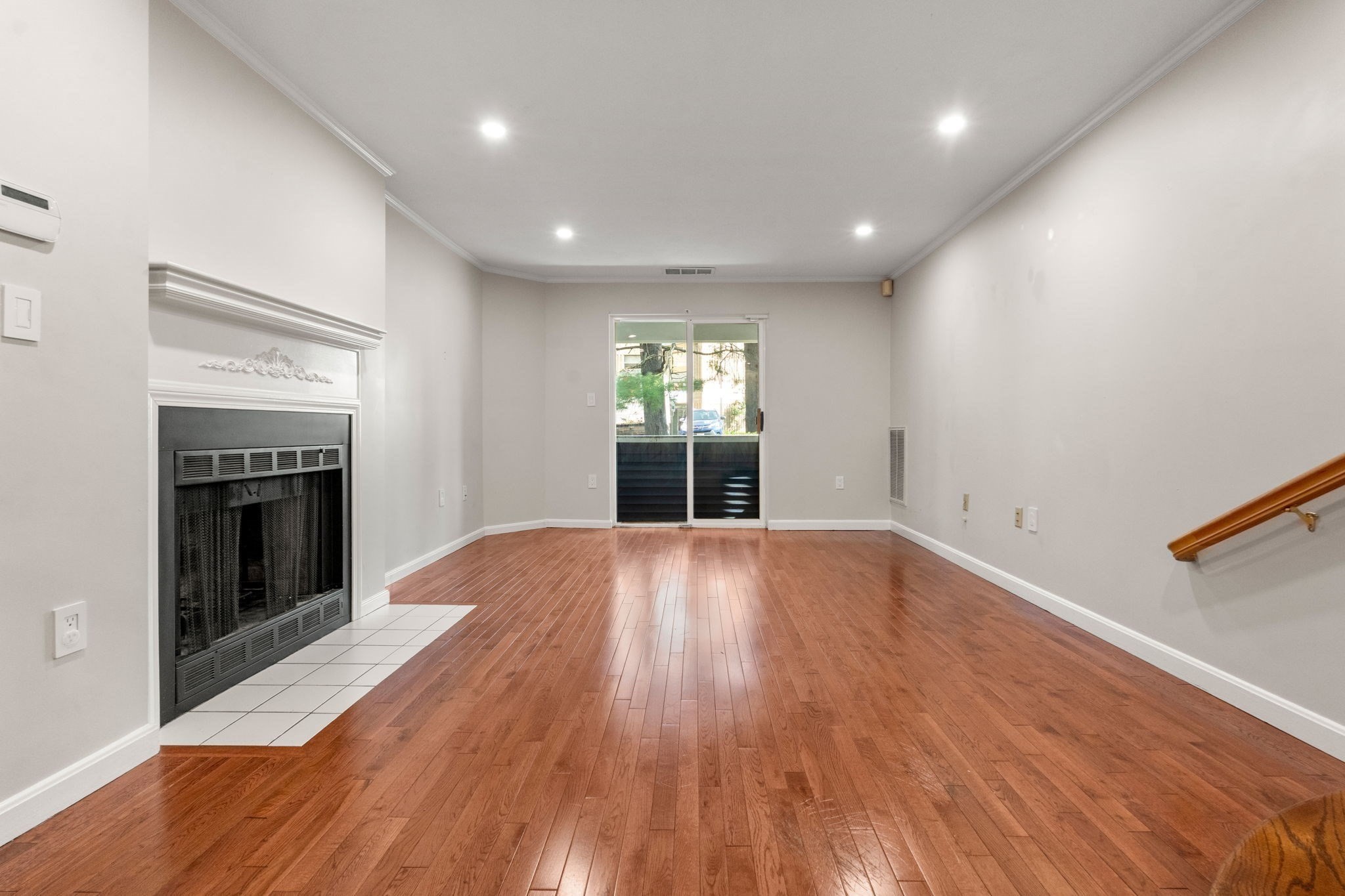 1216 Vfw Pkwy # 40