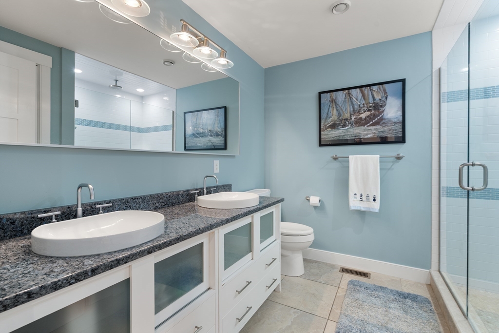 18 Holly Hill Circle