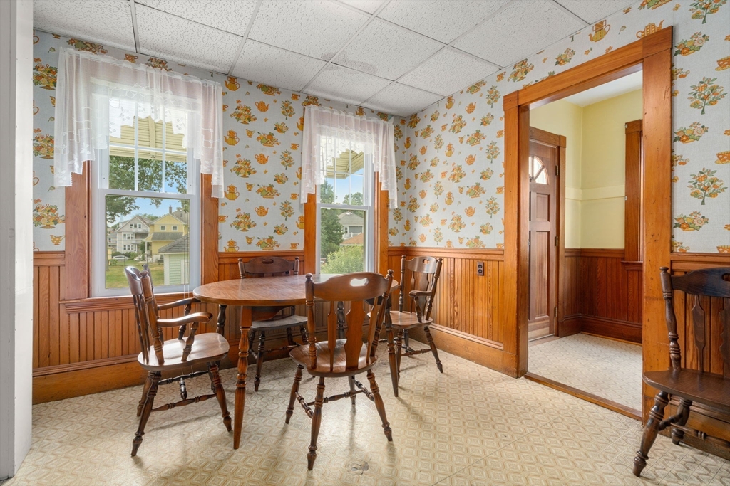 39 Phillips Ave