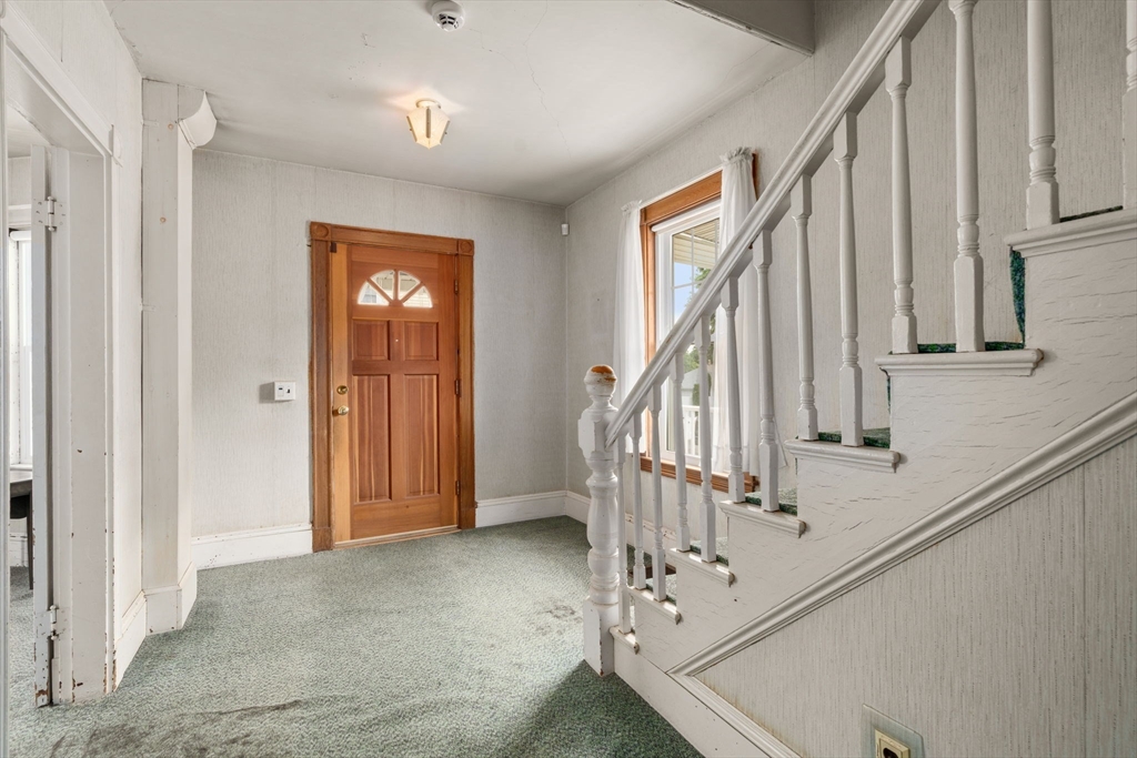39 Phillips Ave