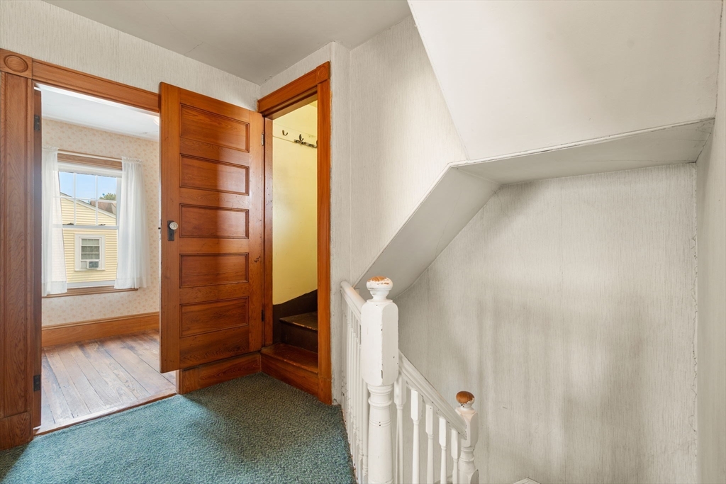 39 Phillips Ave