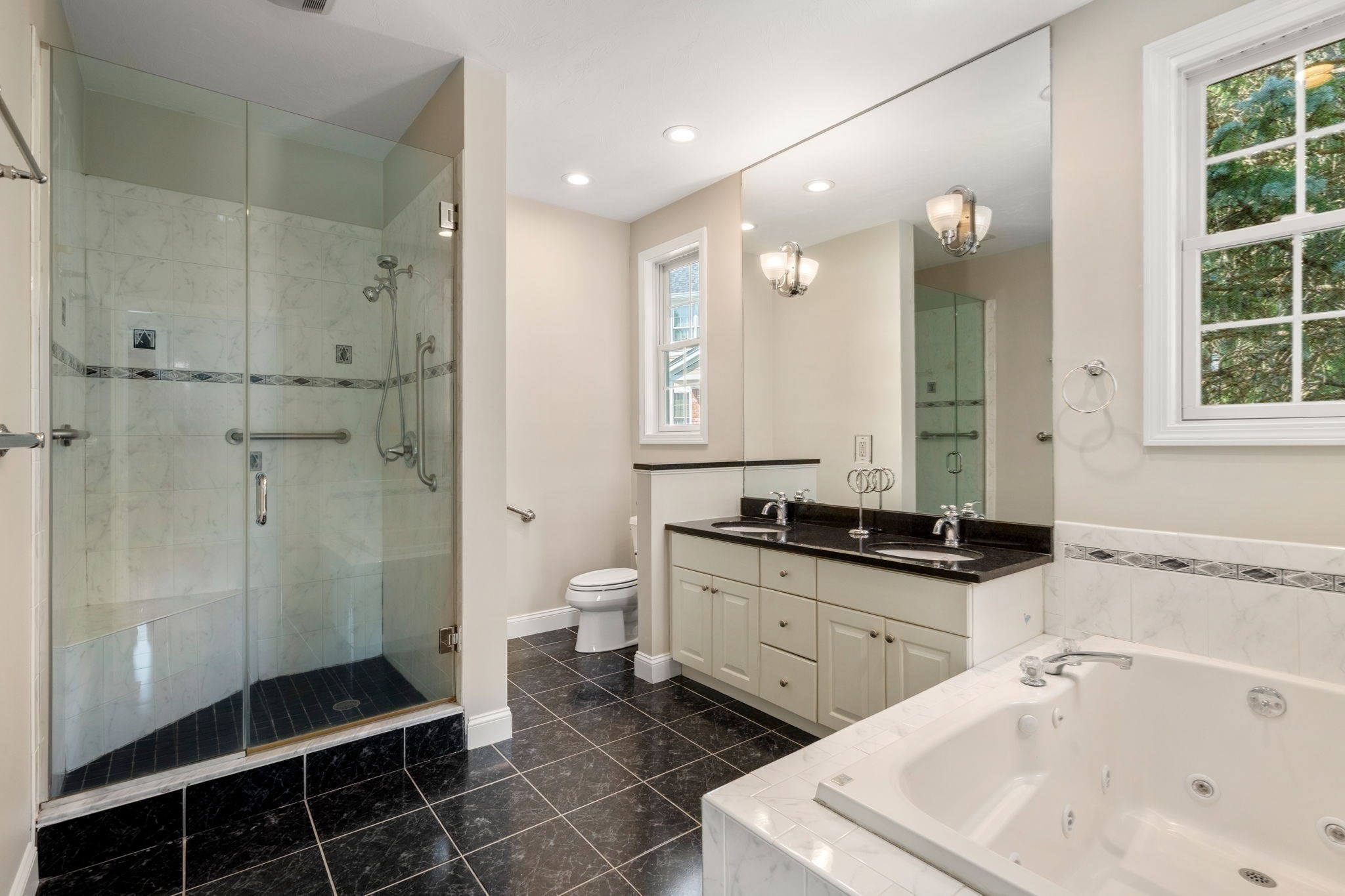 7 Riverwalk Ln # 7