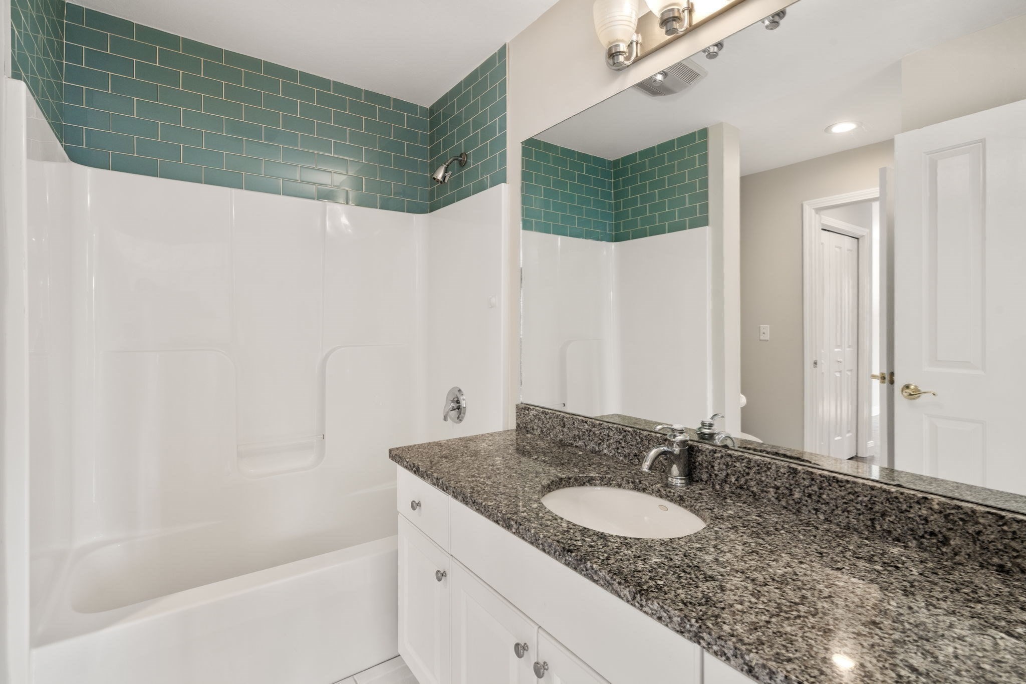 7 Riverwalk Ln # 7