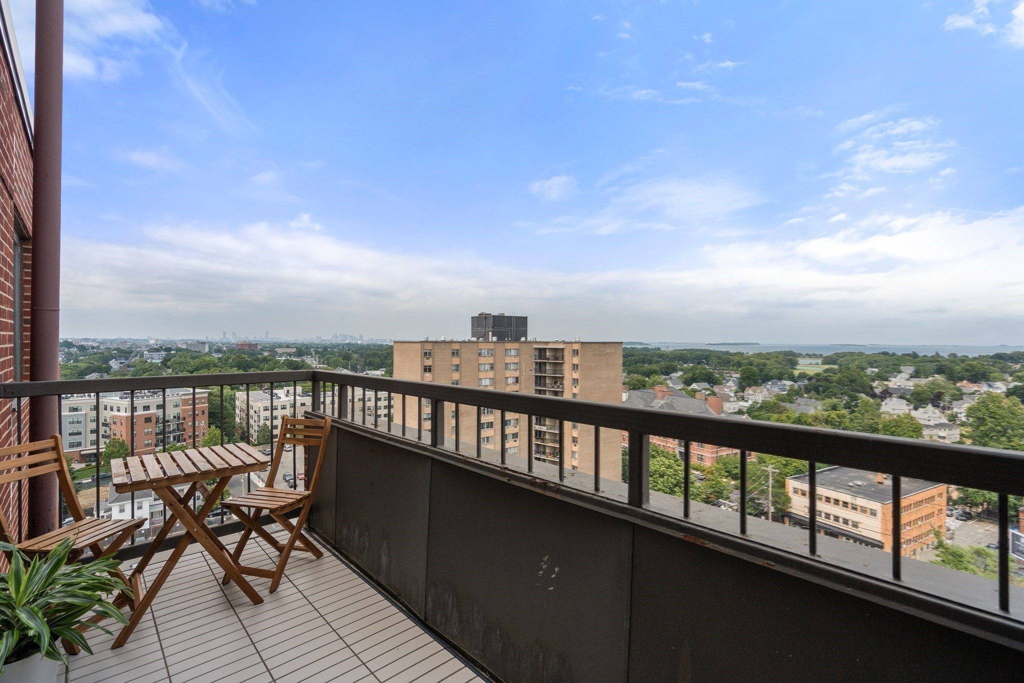 77 Adams St # 1206