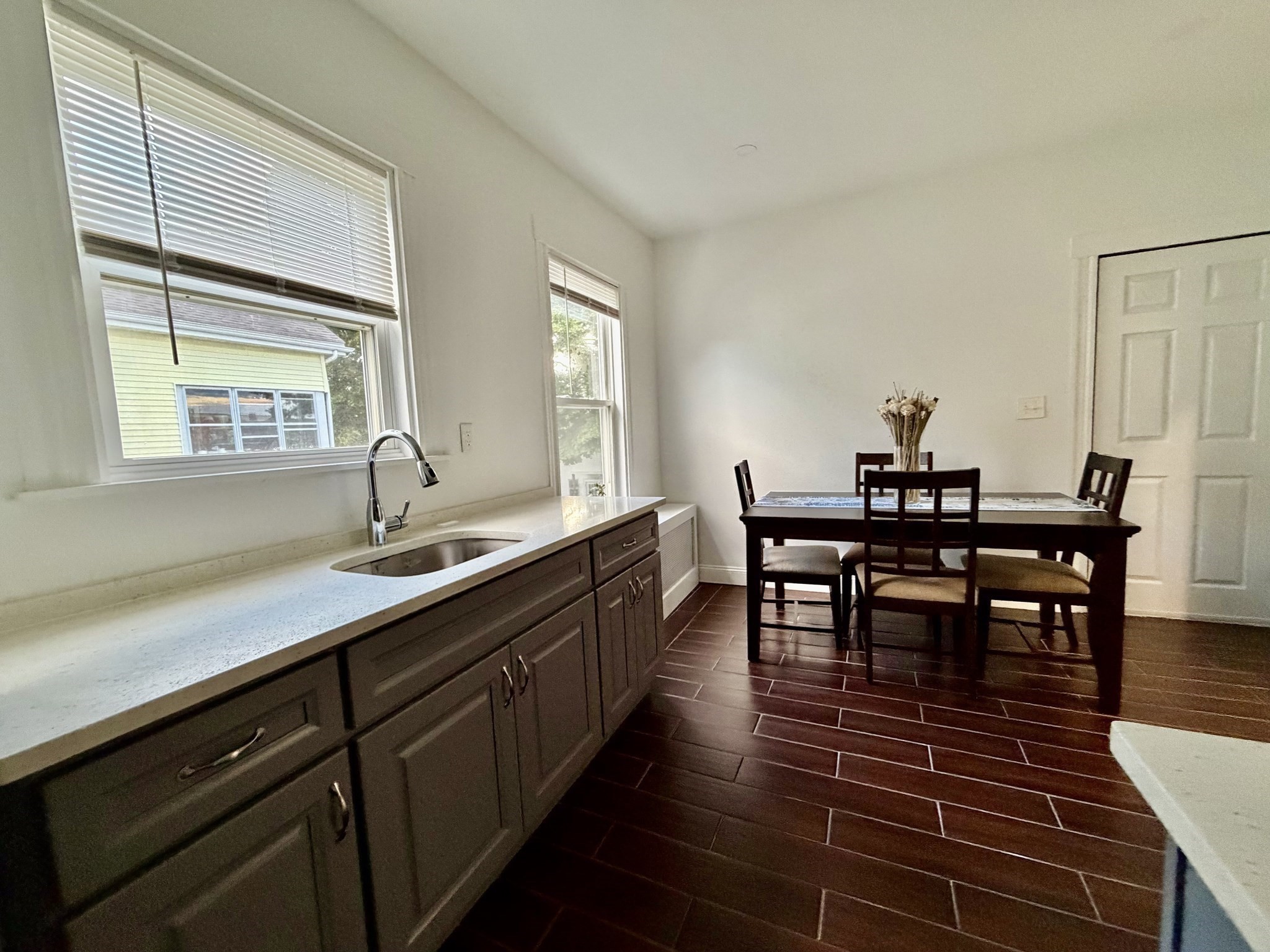 22 James St # 24