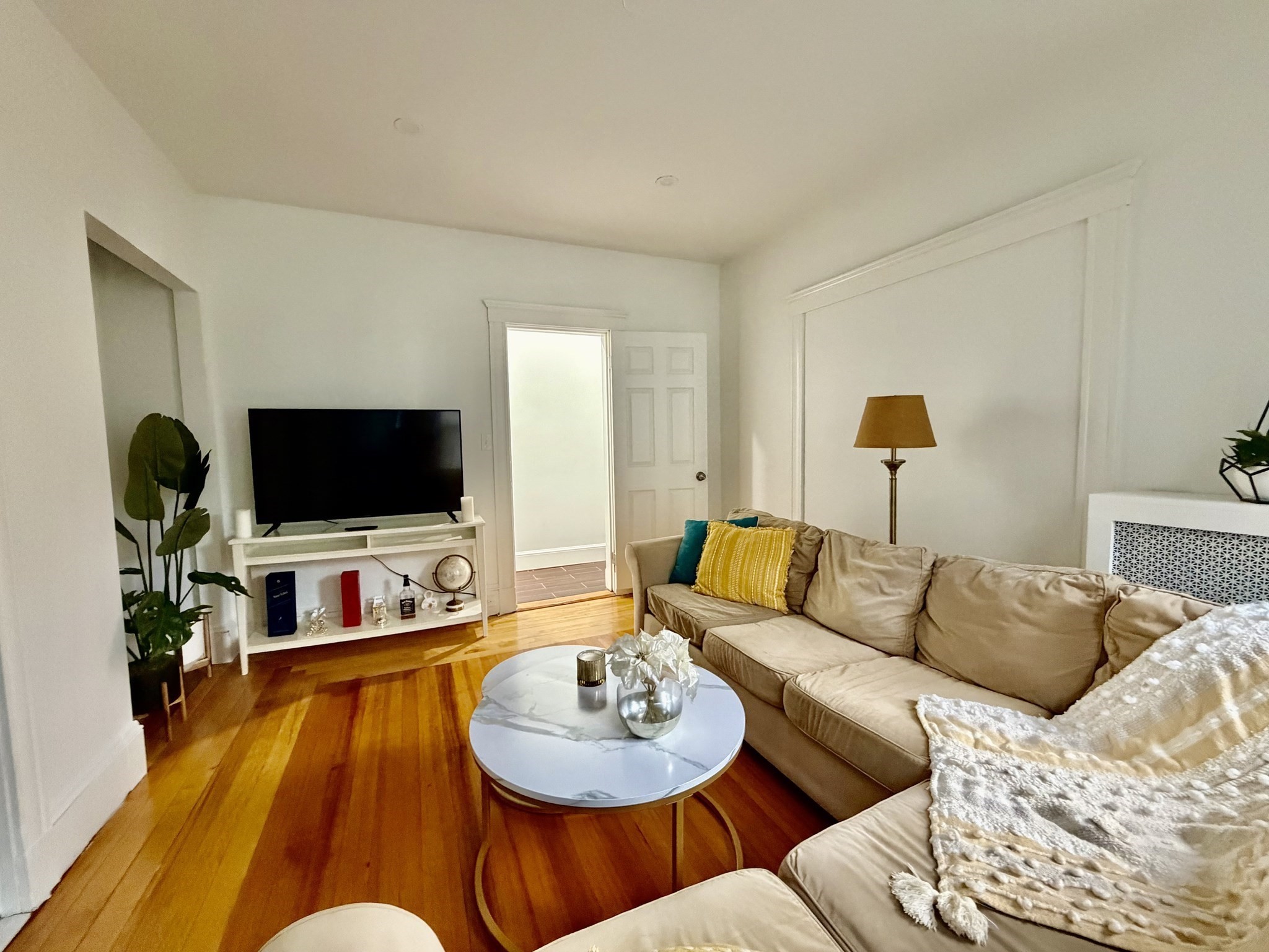 22 James St # 24