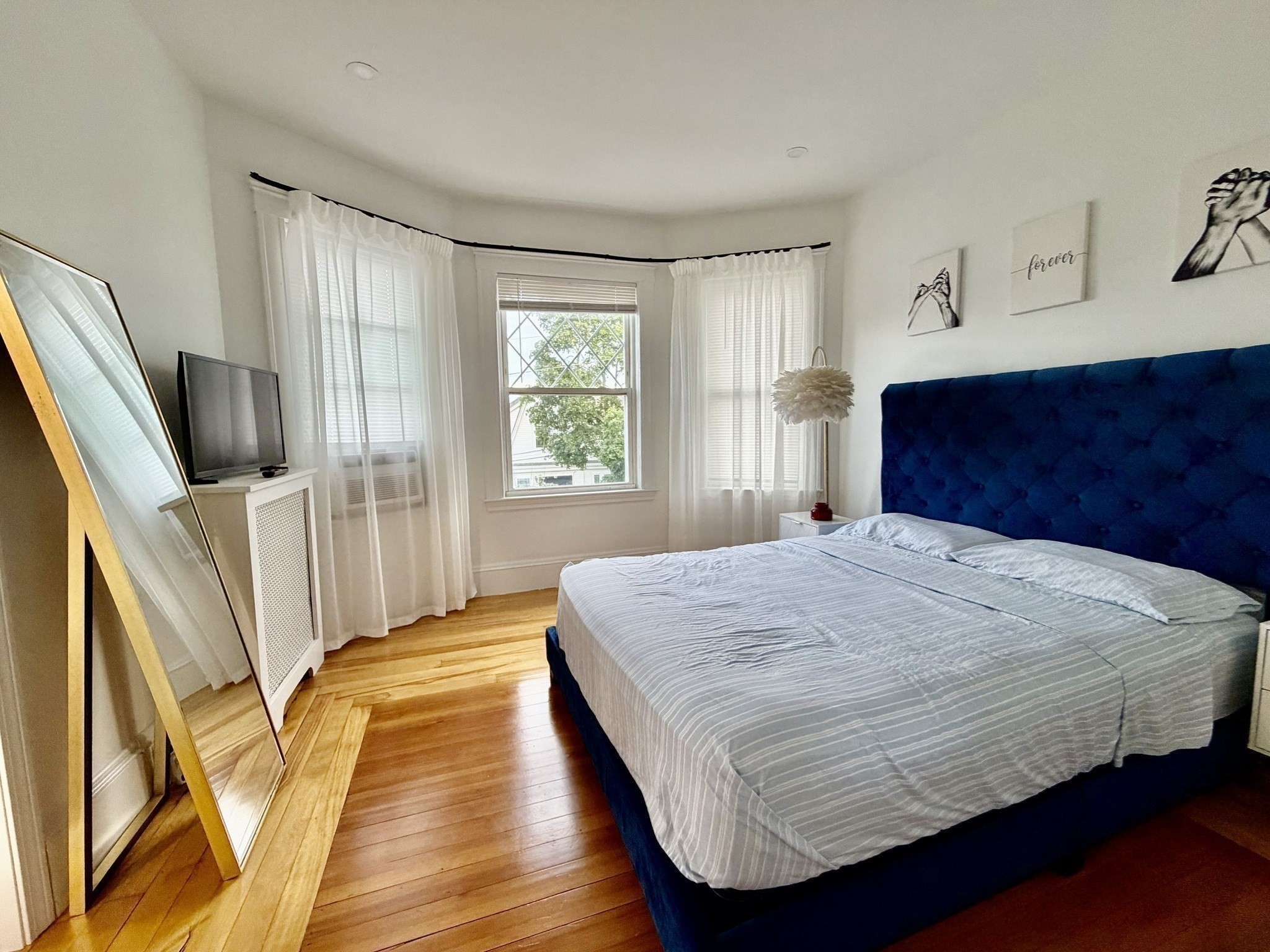 22 James St # 24