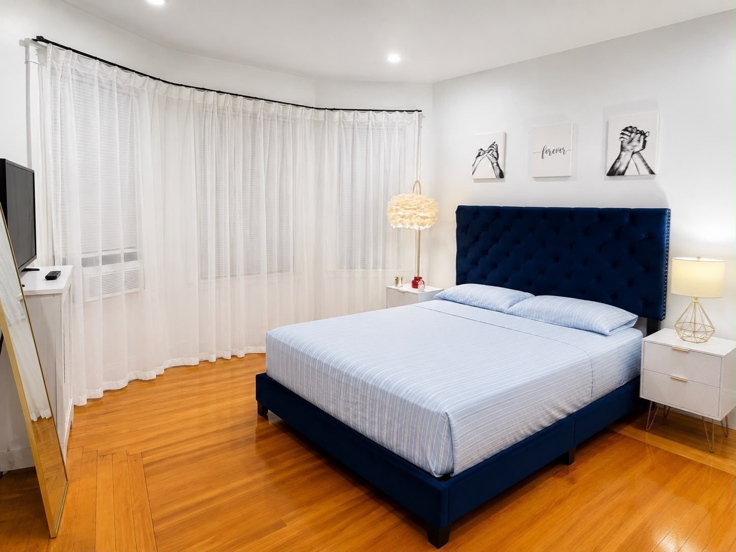 22 James St # 24