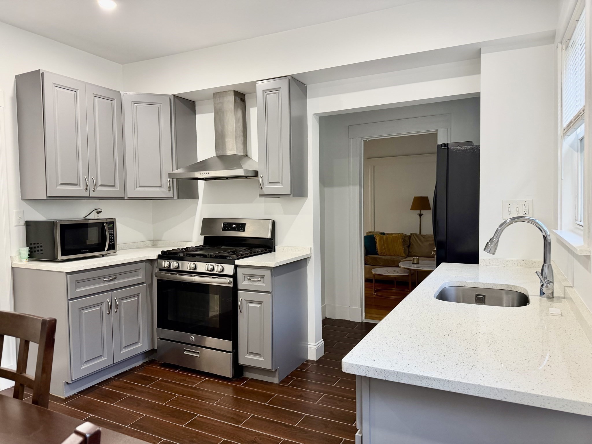 22 James St # 24