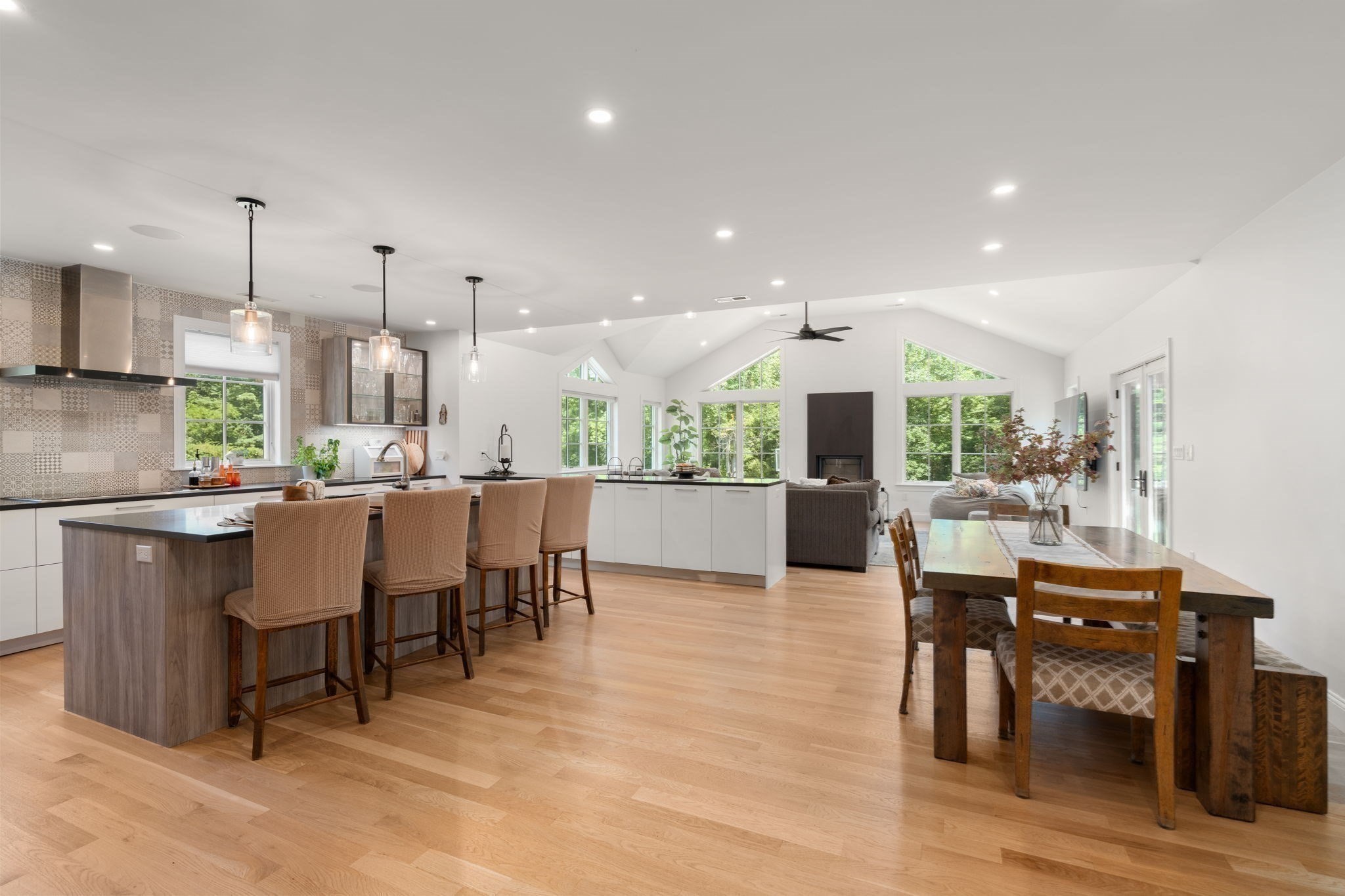 54 Meadowbrook Road