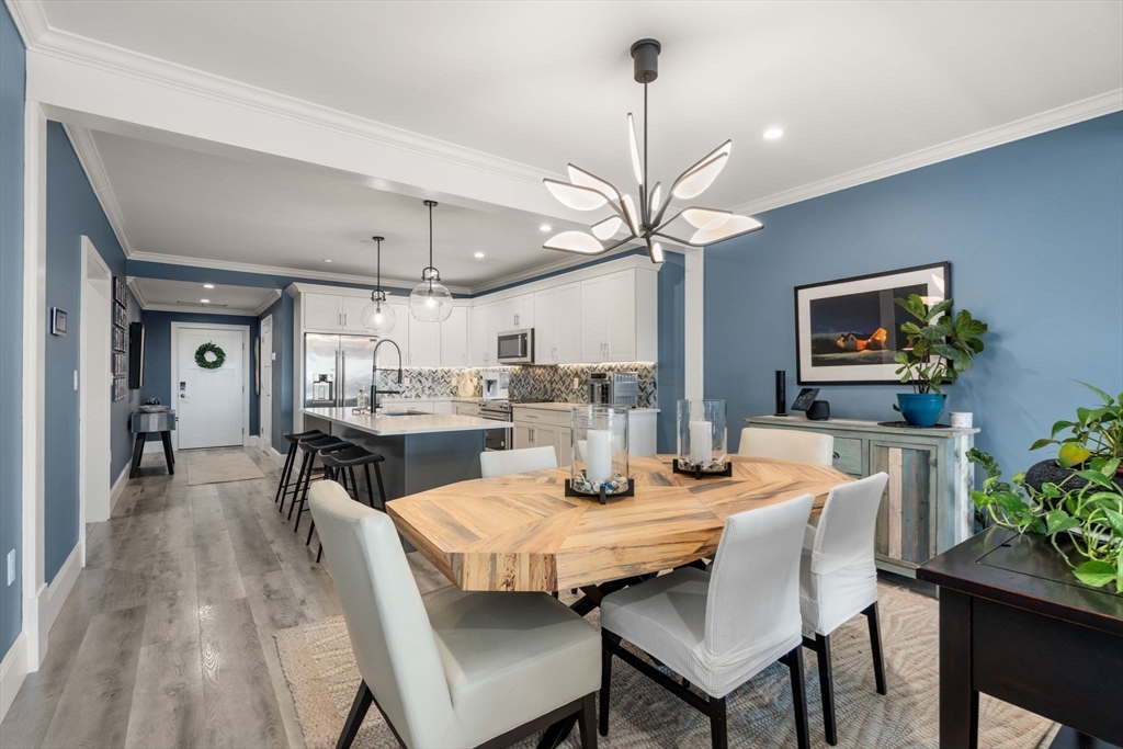 535 Ocean Blvd # 403
