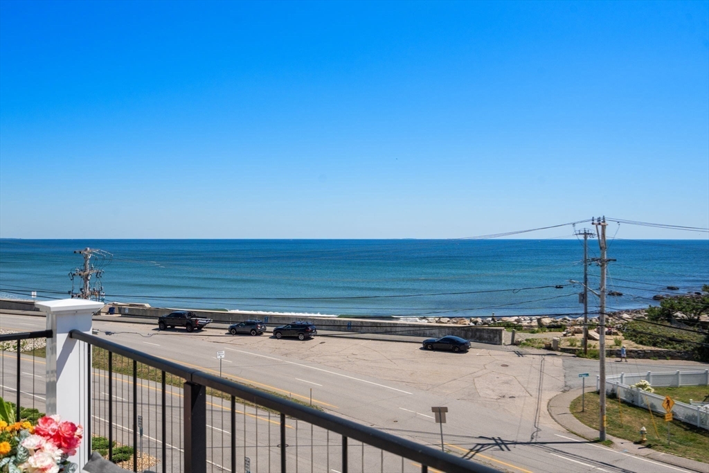 535 Ocean Blvd # 403