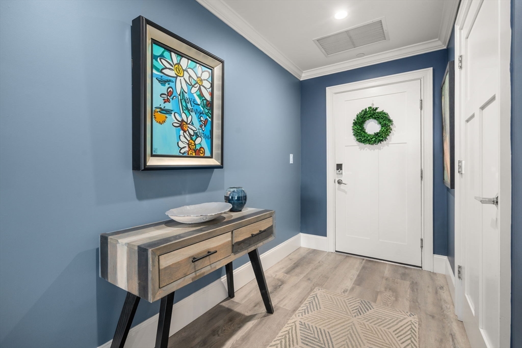 535 Ocean Blvd # 403