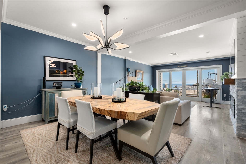 535 Ocean Blvd # 403