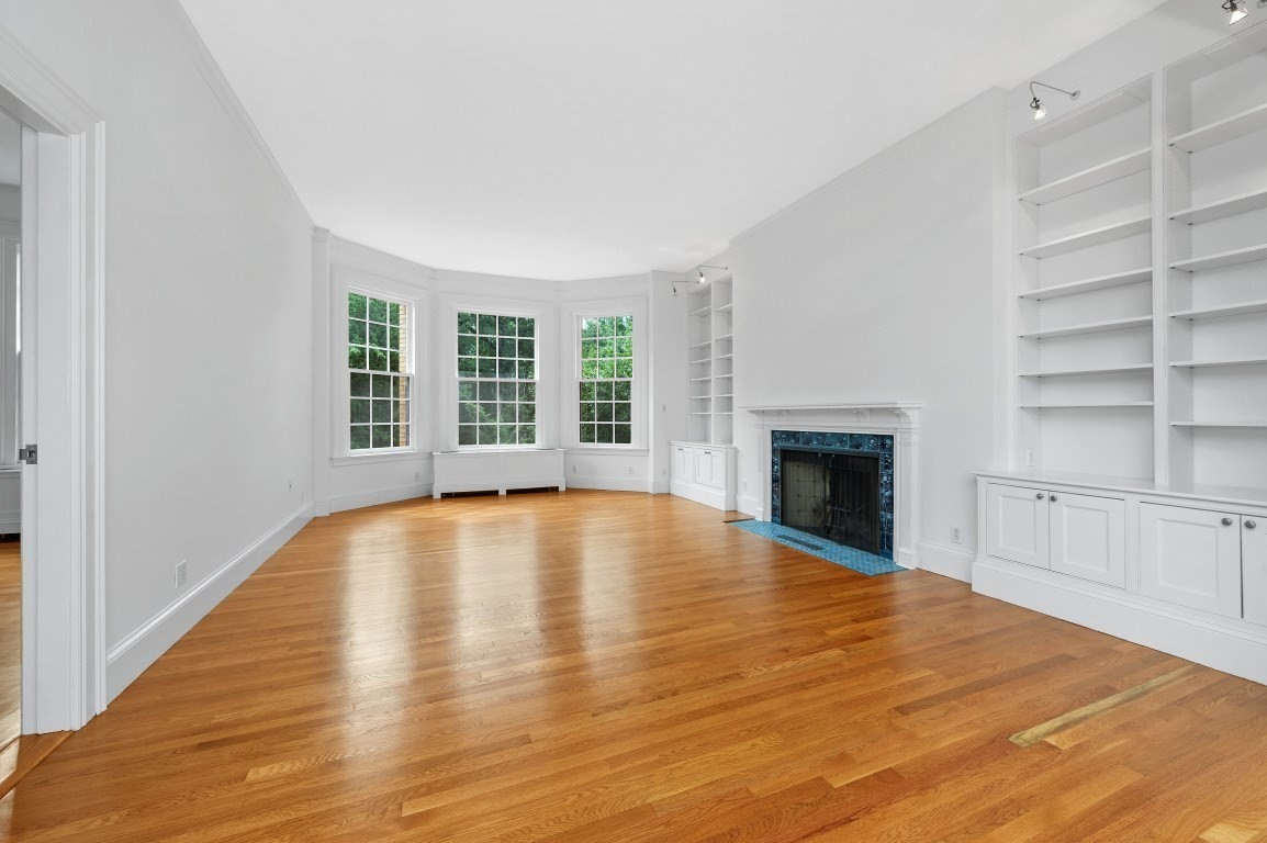 233 Commonwealth Avenue # 7