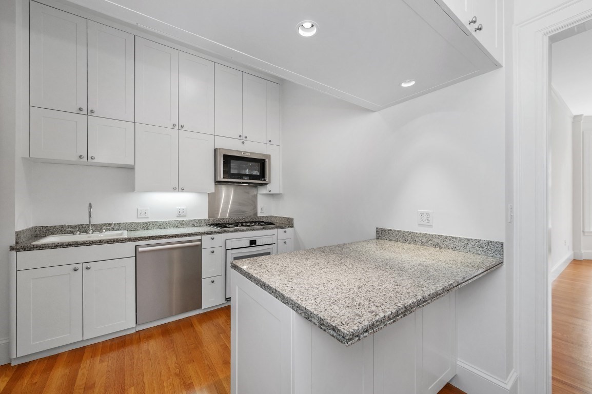 233 Commonwealth Avenue # 7