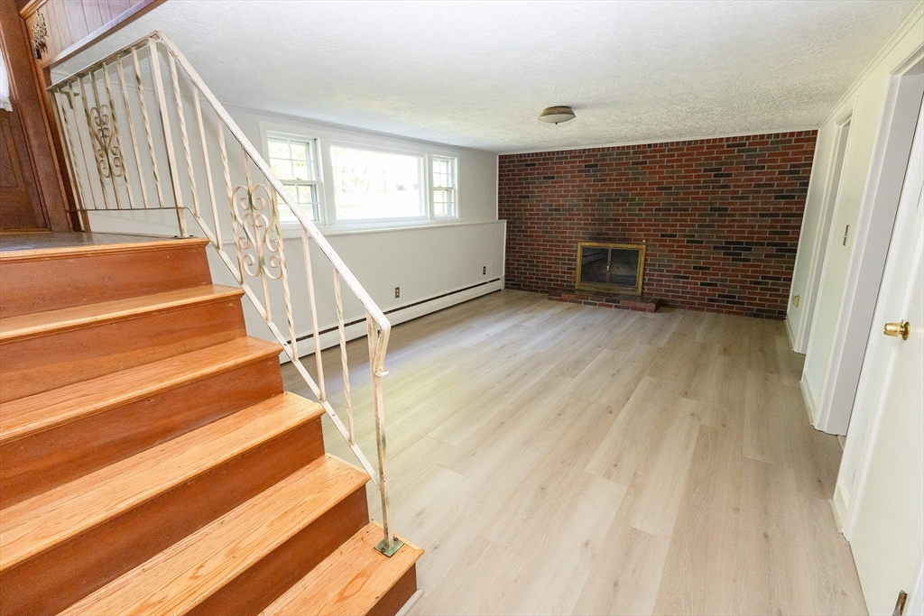 58 Lyons Dr