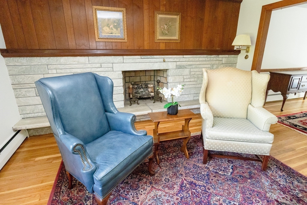 58 Lyons Dr
