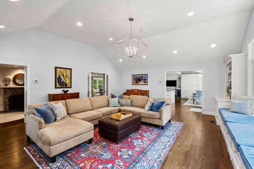 23 Pleasant Valley Rd