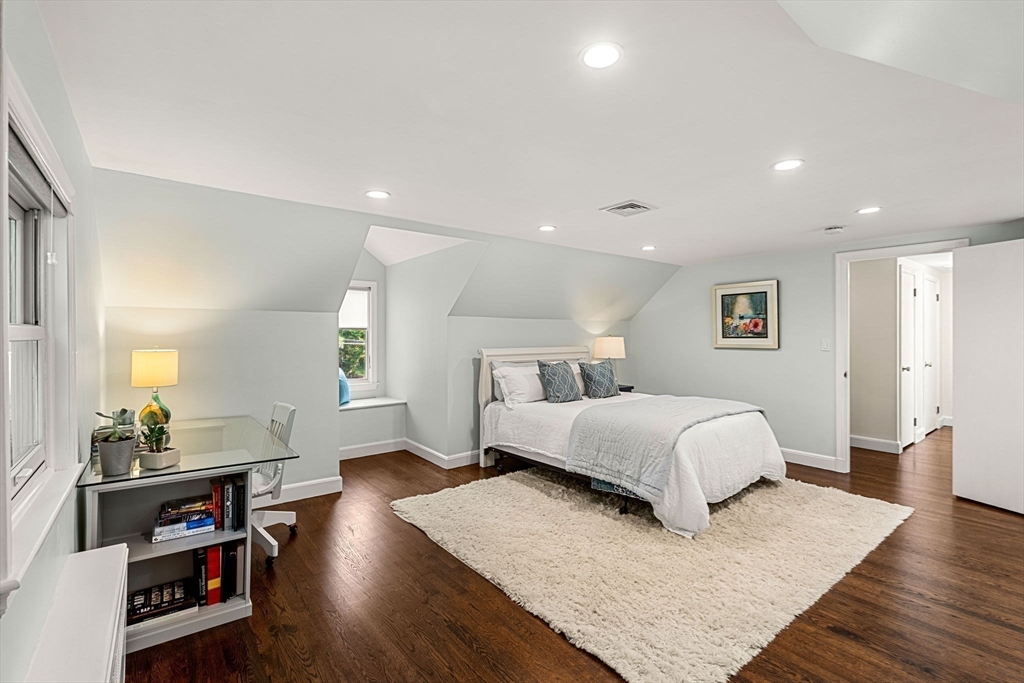 23 Pleasant Valley Rd